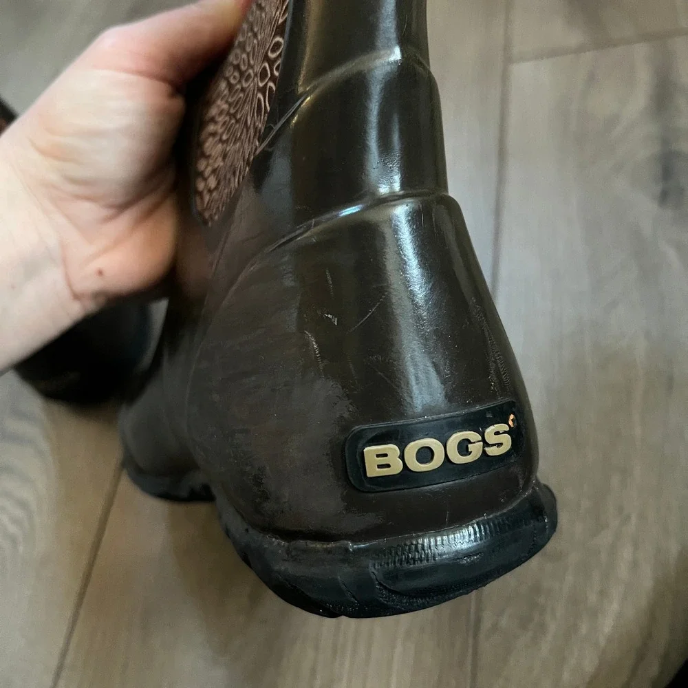 Bogs Women's North‎ Hampton Floral Chocolate Rain Boots Womens US 6